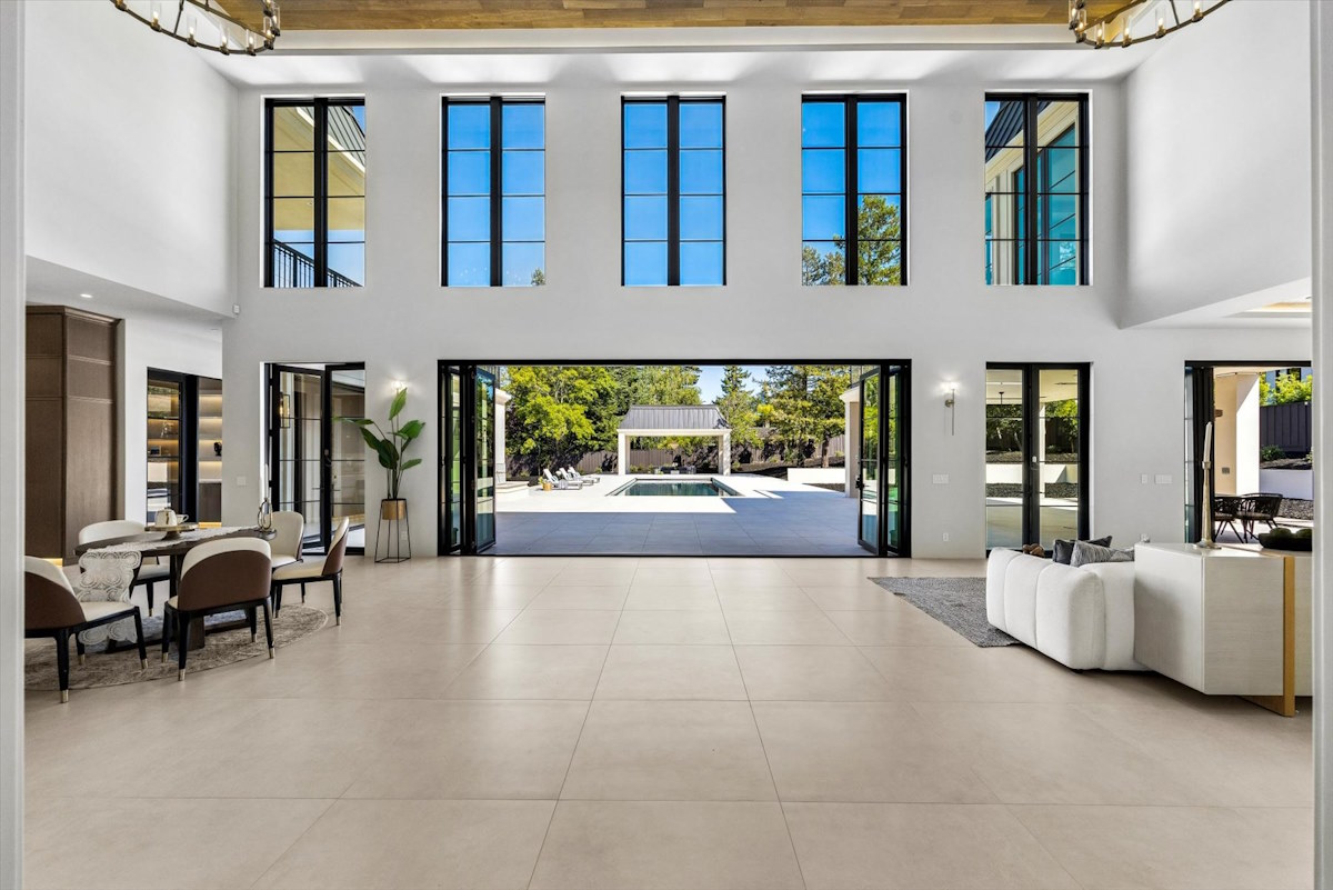 Los Altos hills, California, Architecture Design