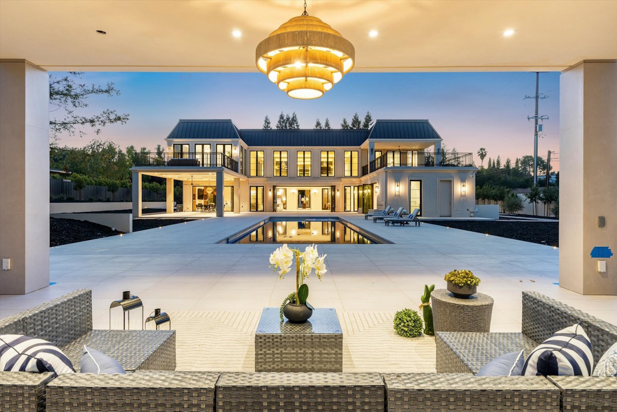 Los Altos hills, California, Architecture Design